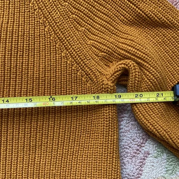 J Crew Cotton V neck sweater EUC - Picture 5 of 6